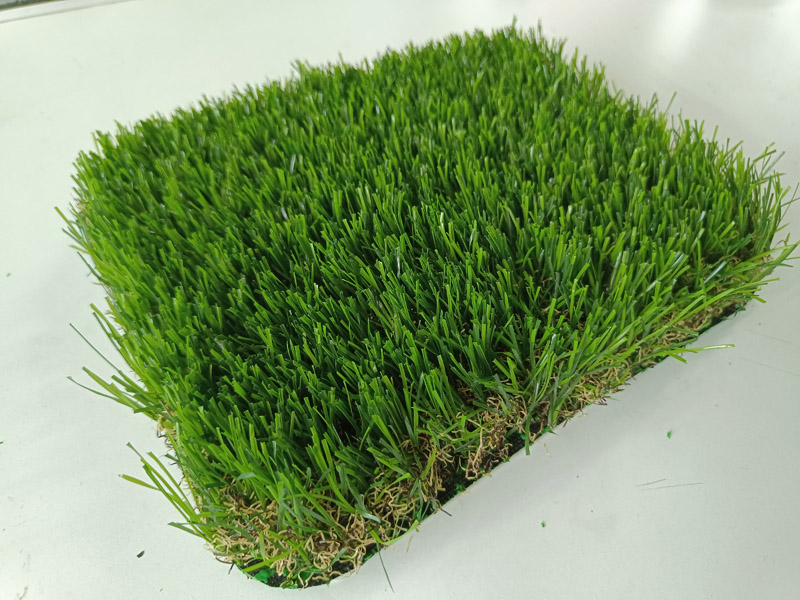 Wholesale Outdoor Natural Garden Carpet Artificial Turf Rug Green Synthetic Grass